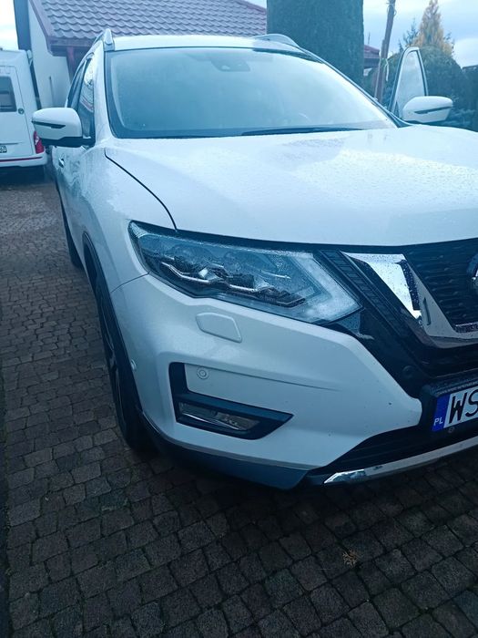 Nissan X-Trail Bardzo mały przebieg.Super wyposażenie.Maksymalne.