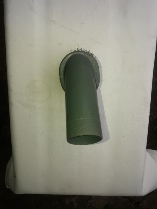 30 мм. Щетка Насадка Универсальная для Пылесоса  !