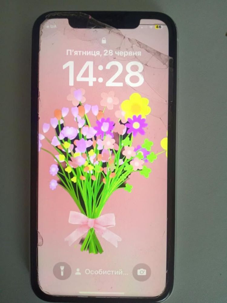 айфон  10  XR