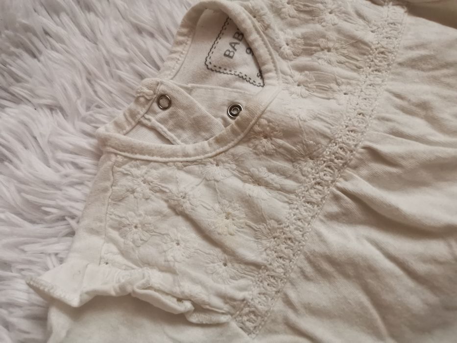 Pepco 92, białe eleganckie body z długim rękawem