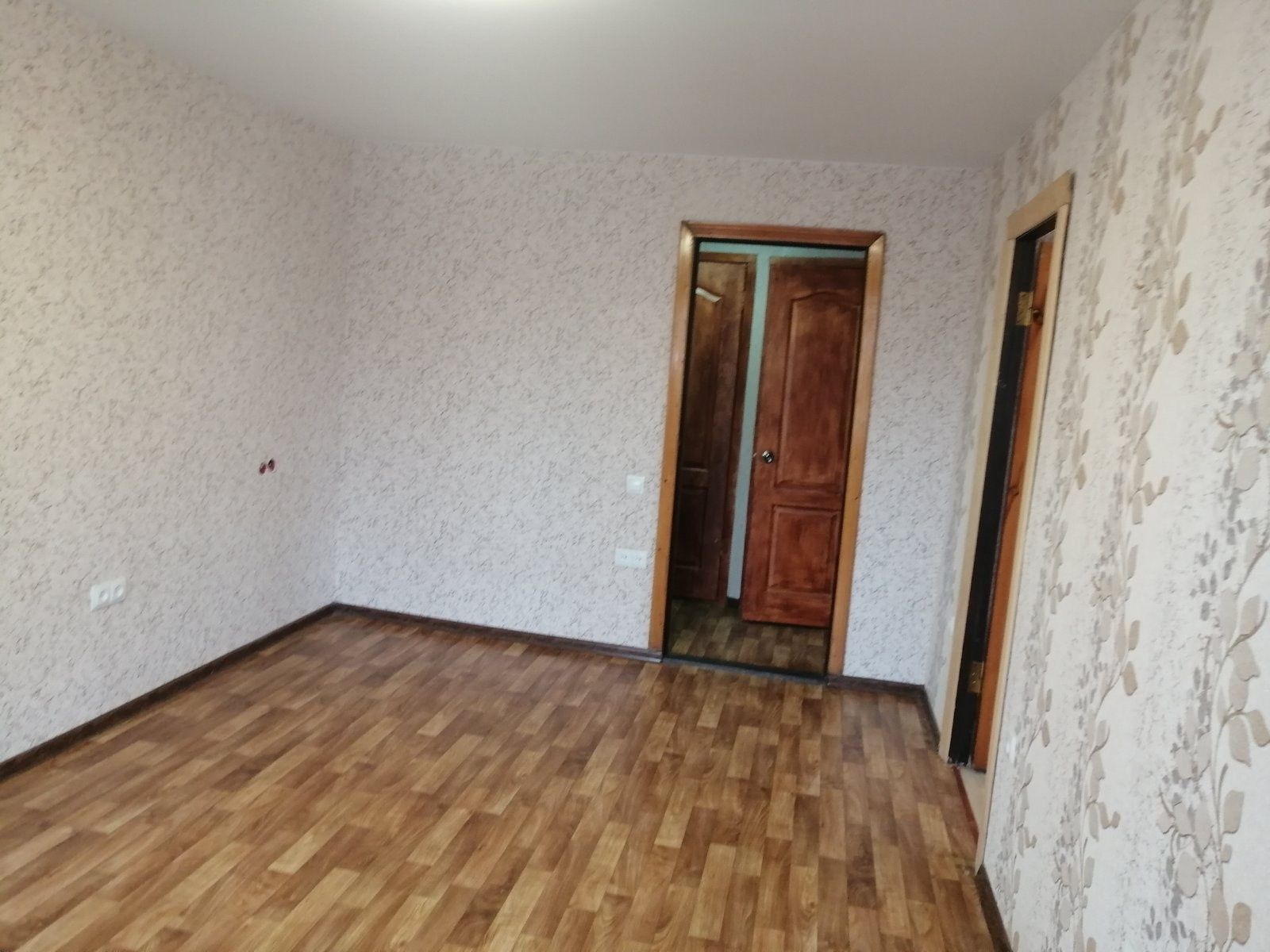 продам 2к квартиру, пр. Металургів