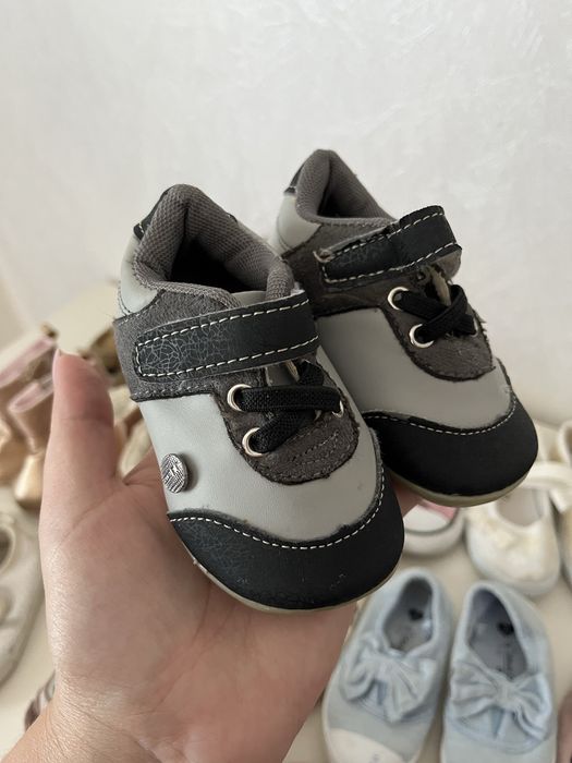 Дитяче взуття , кросівки, ботики, кеди, туфлі, мокасини,тапки