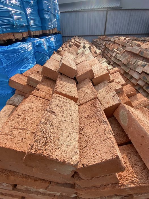 Рядова цегла, Цегла м 100