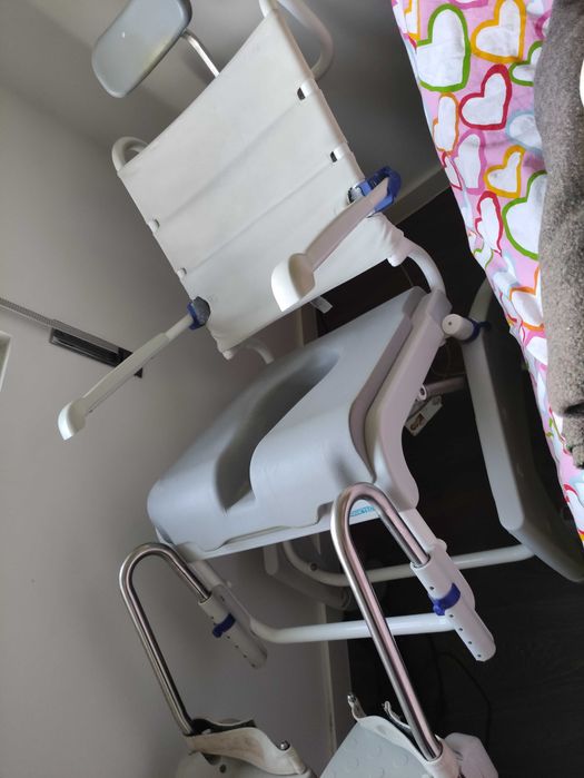 Cadeira de banho reclinável