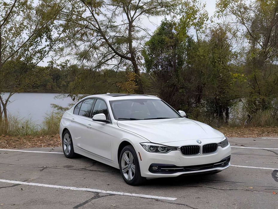 BMW 3 Series      2017