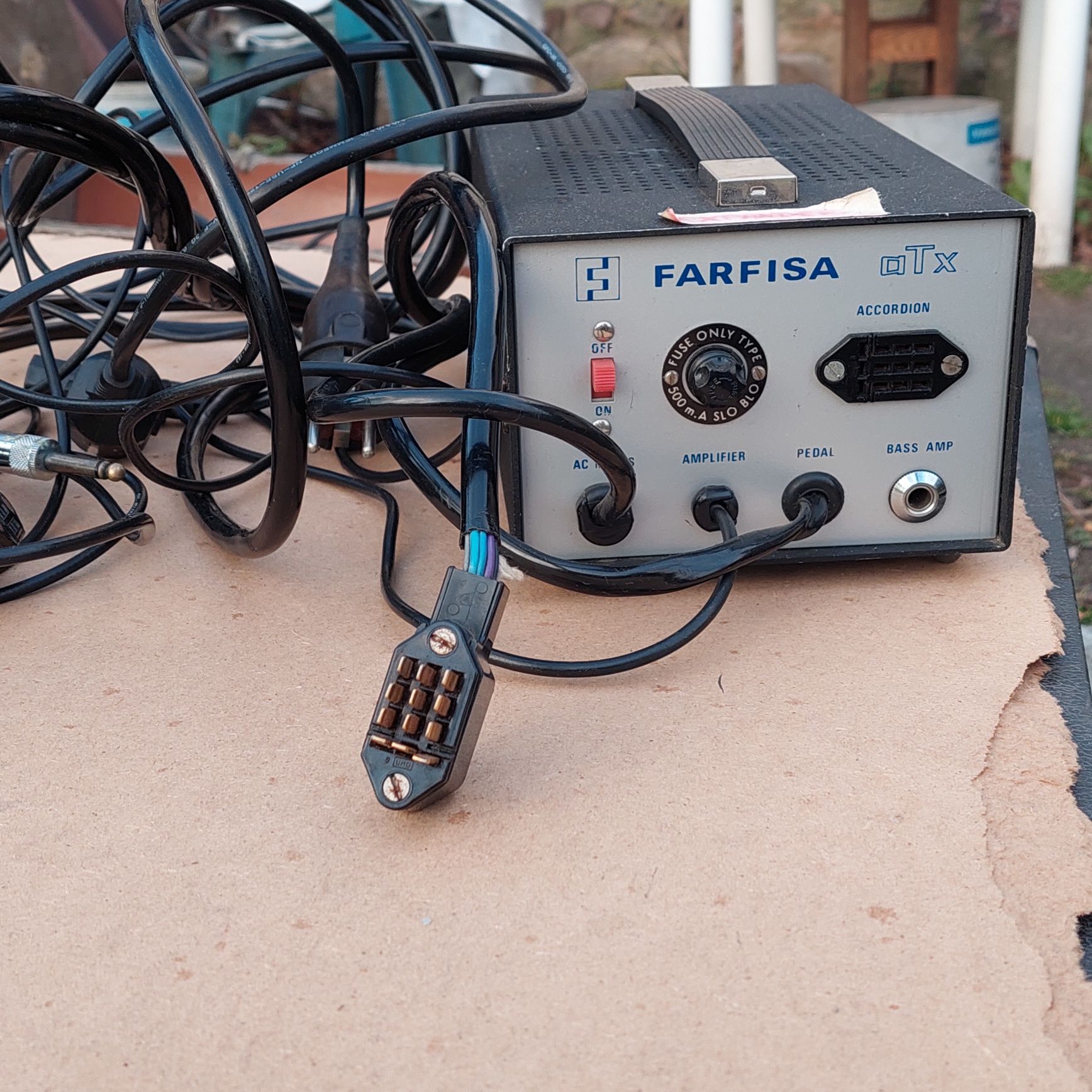 Akordeon Farfisa.