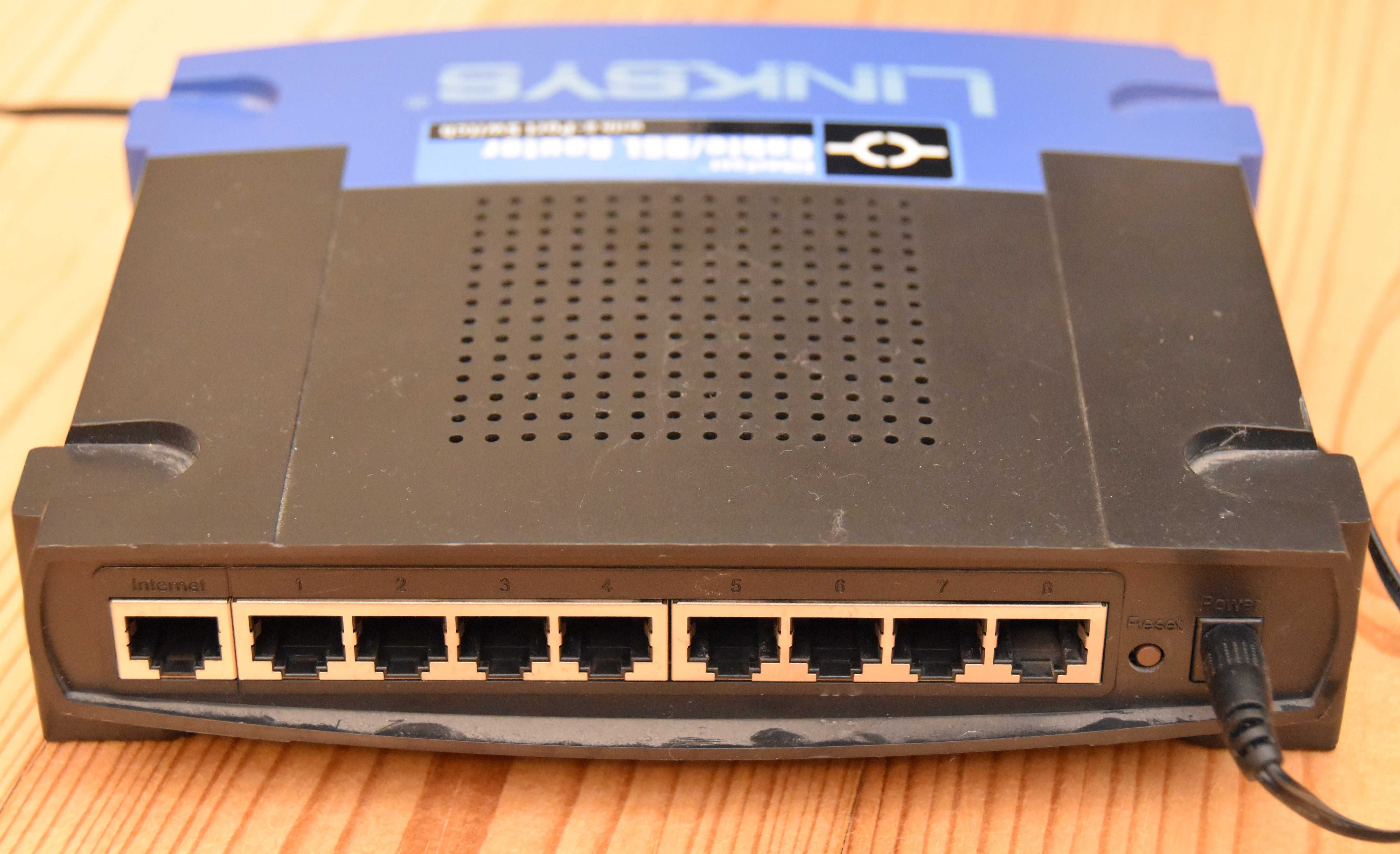 Linksys Adsl2 gateway 4port switch modem router