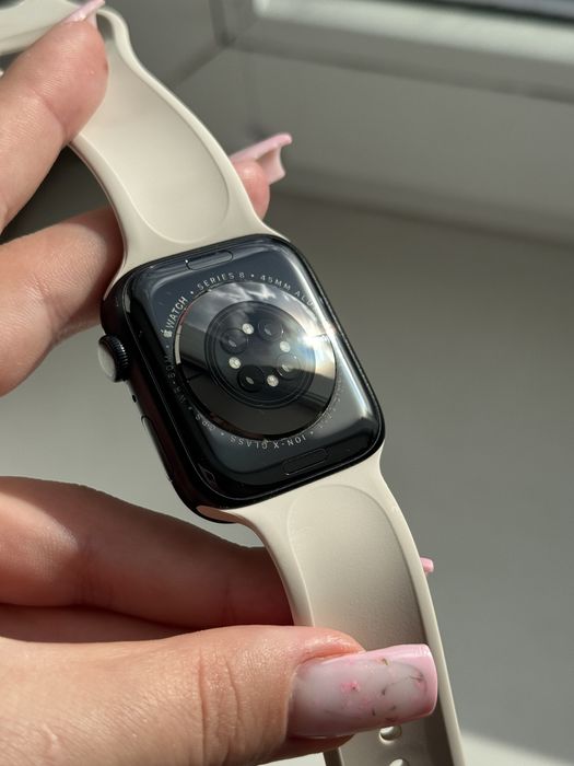 Apple Watch 8 series 45mm