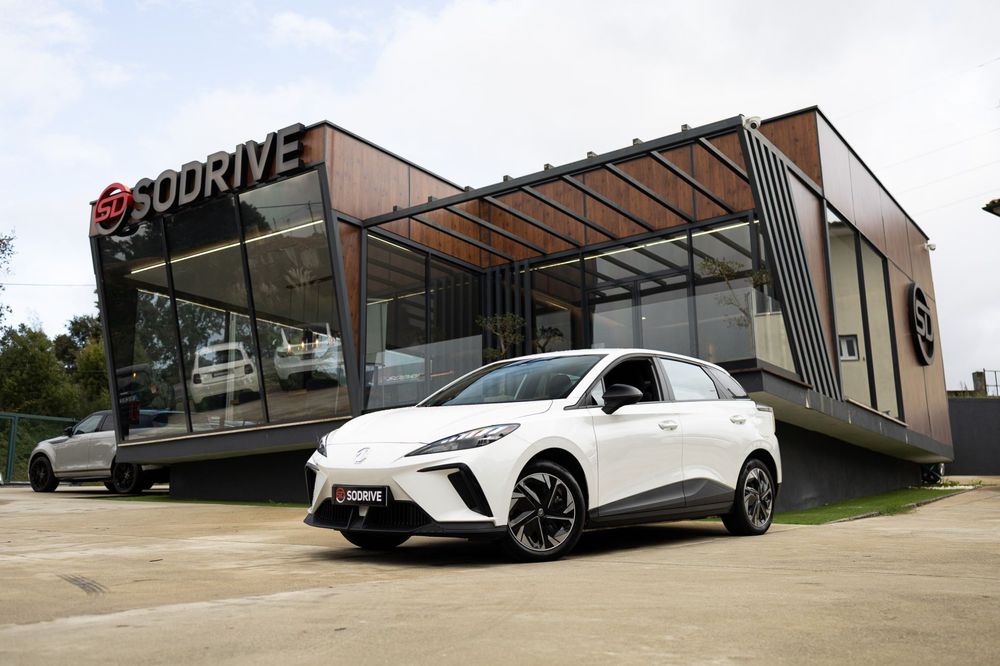 MG MG4 51 kWh Standard