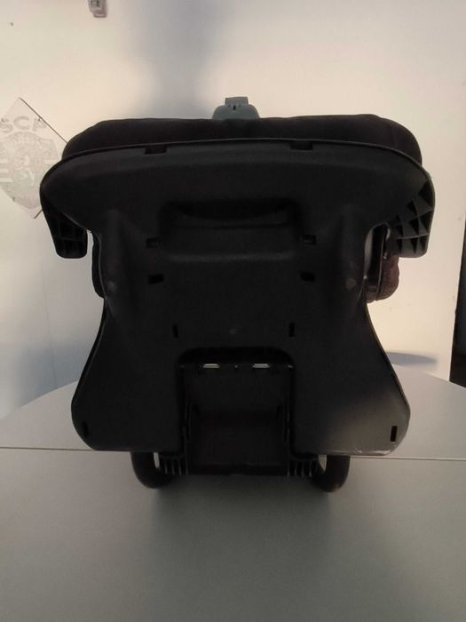 Cadeira auto para bebé