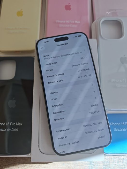 iPhone 16 Pro Max  6.9" 256GB Natural Titanium Seminovo C/Garantia