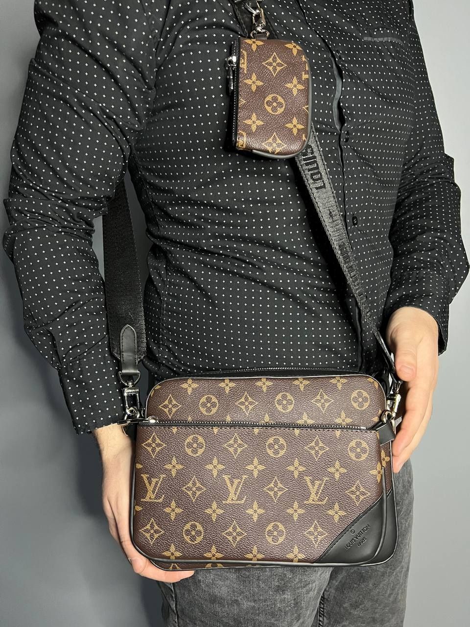 Чоловіча сумка месенджер LouisVuitton