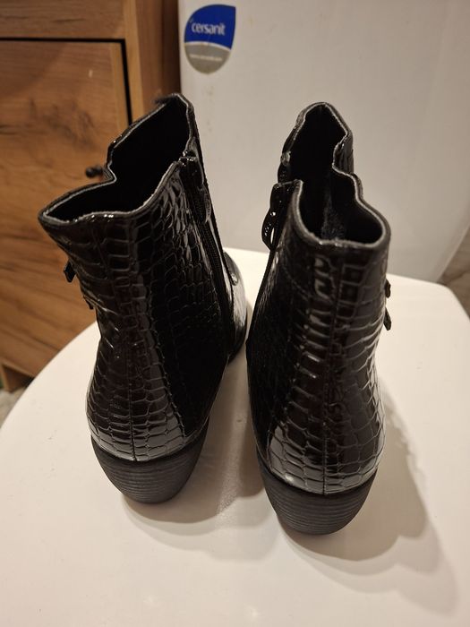 Nowe botki damskie rozmiar 40