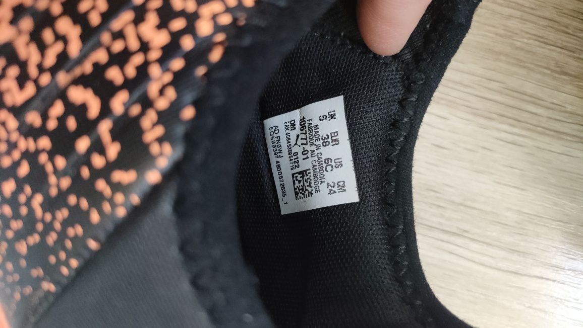 Korki Puma Future piłka nożna r.38