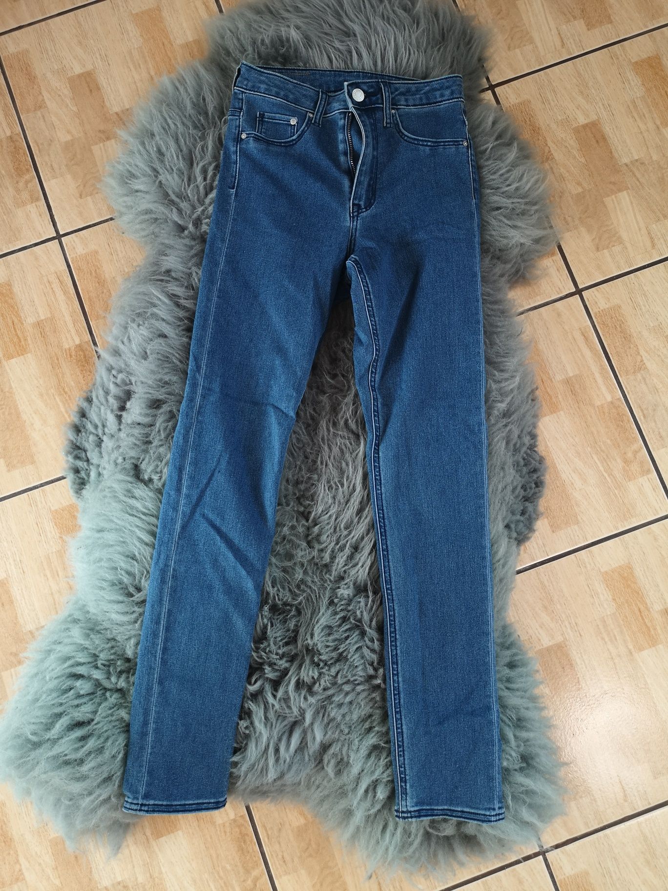 Nowe spodnie damskie jeansy H&M 25/30 dżinsowe xs s 34 36 wysoki stan