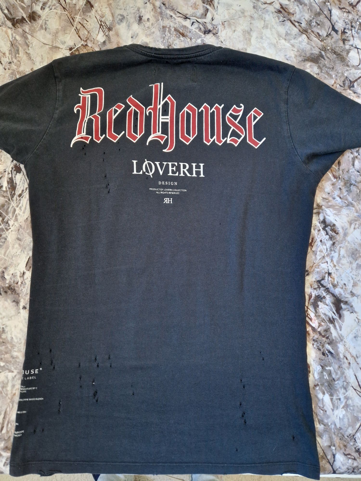 T-shirt Redhouse