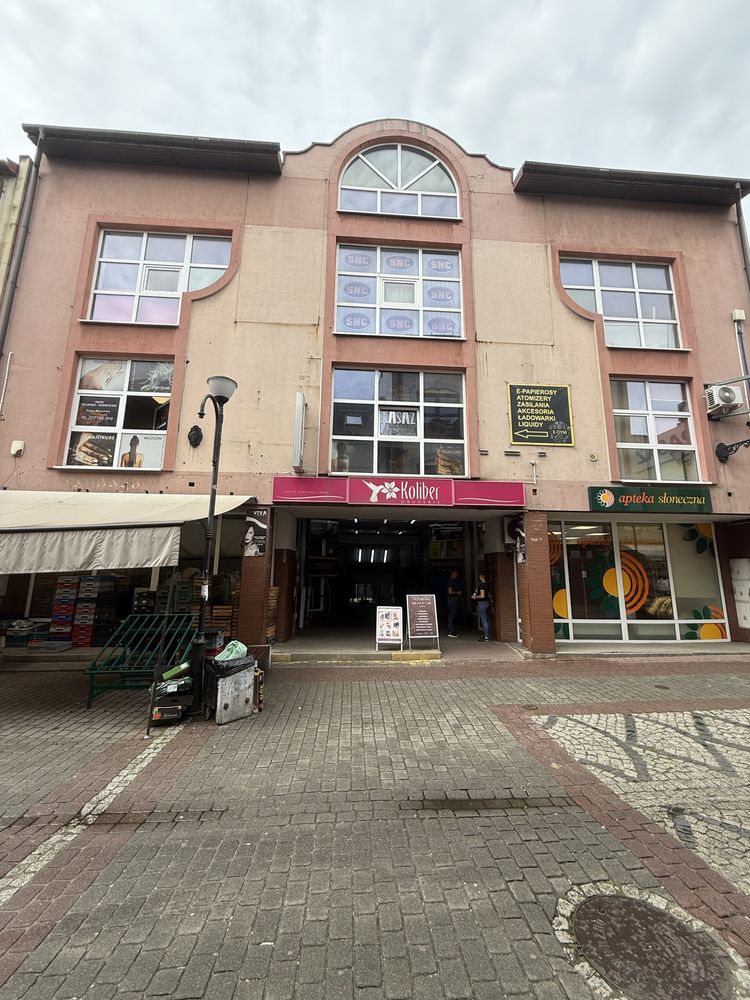 Pasaż handlowy 2300 m2 centrum Jaworzna