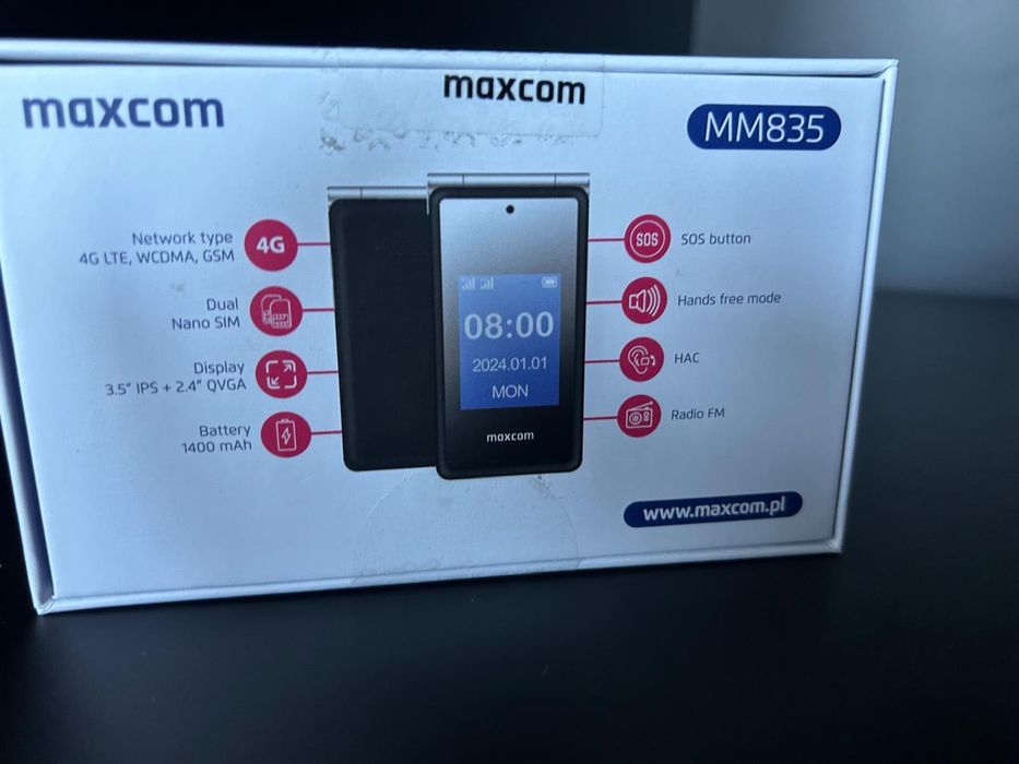 Telefon MAXCOM MM835