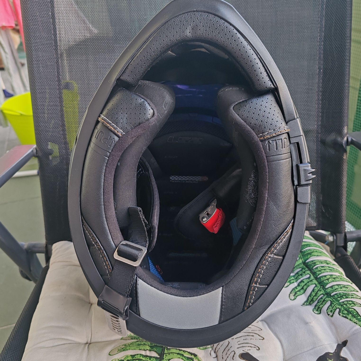 Kask motocyklowy rozmiar M LS2 Breaker