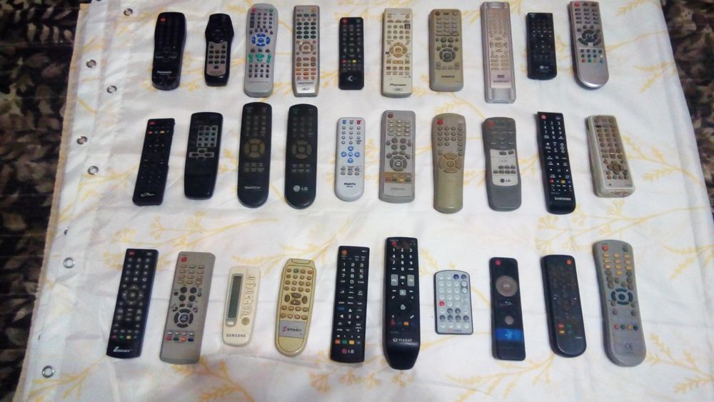 Набір пультів ДК 30 шт.