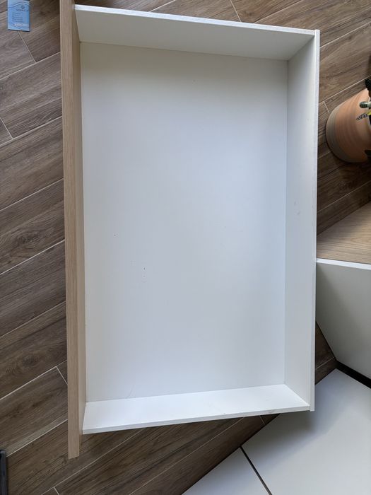 Cama de casal ikea de madeira com 2 gavetas