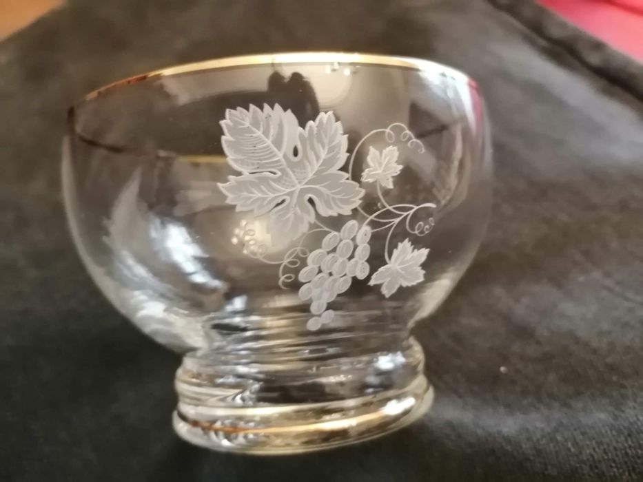 5 Taças de Fruta de 6 cm de altura com dourado