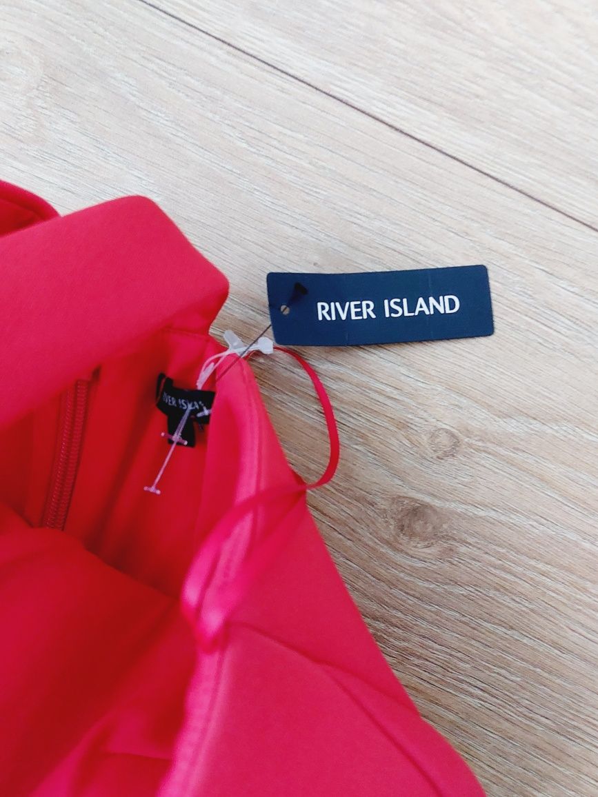 Piankowa koralowa czerwona sukienka River Island nowa wesele impreza