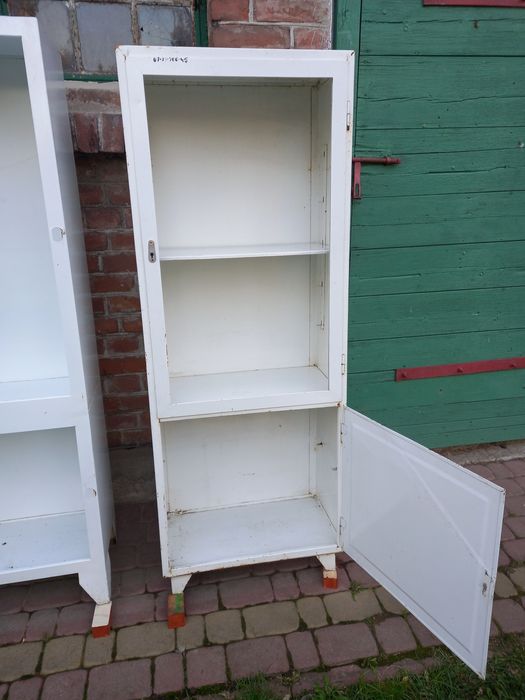 Szafka witryna medyczna