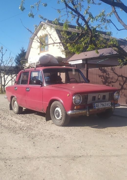 Ваз 21013 1972 г.в. в нормальном состоянии.