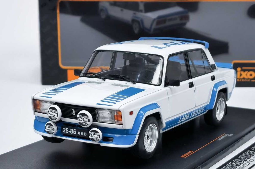 Lada 2105 VFTS 1983 масштаб 1:18 -  IXO Models
