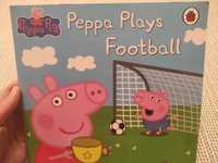 Peppa plays football książka po angielsku