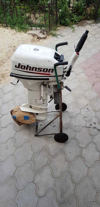 Лодочный мотор Johnson BRP 15 л с баком 15 литров