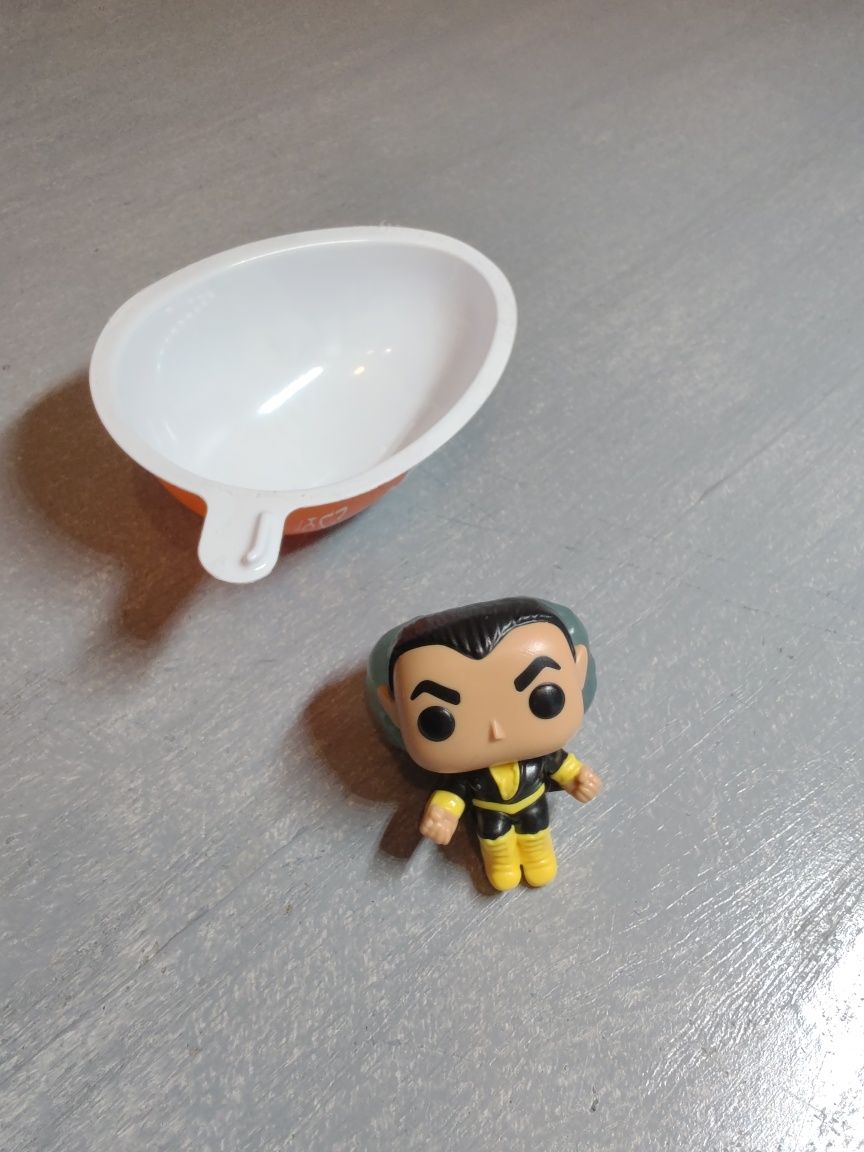 DC Super Heroes Kinder Joy Funko Pop Black Adam na ołówek