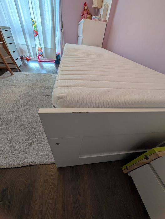 Cama de solteiro que se transforma em cama de casal