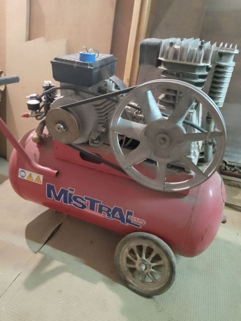 Компрессор ,500 л./мин..