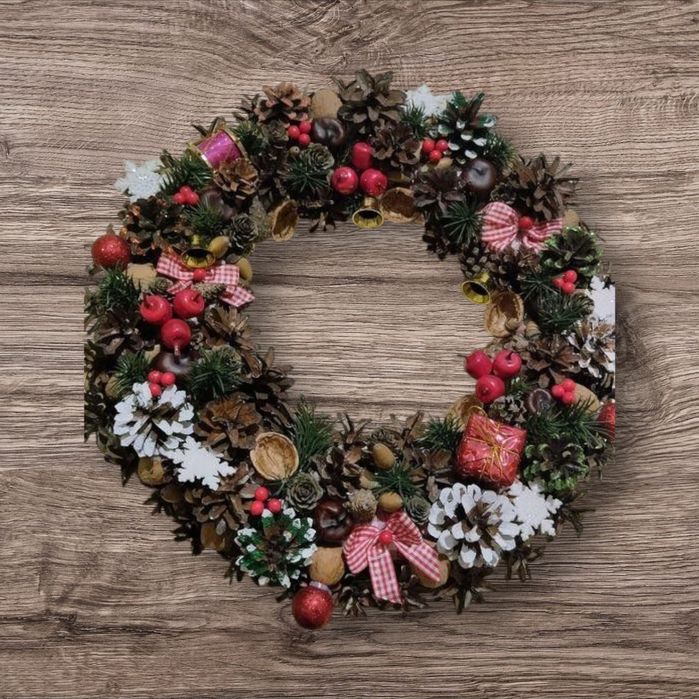 Щорічні віночки ручної роботи