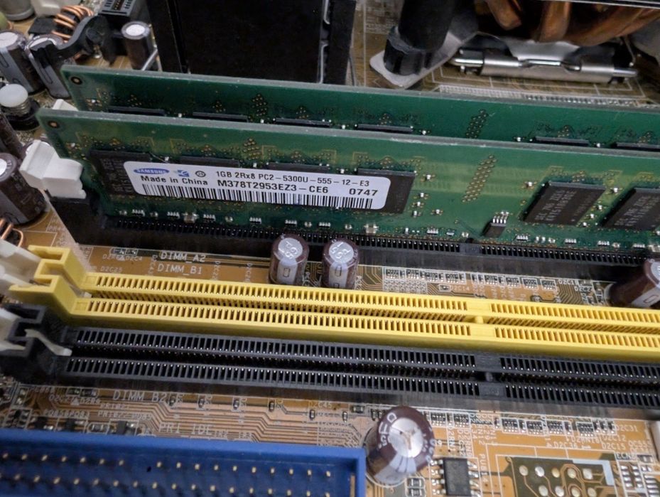 Motherboard 775 (Socket 775 Motherboard) Asus P5LD2-VM DH64354171112323122