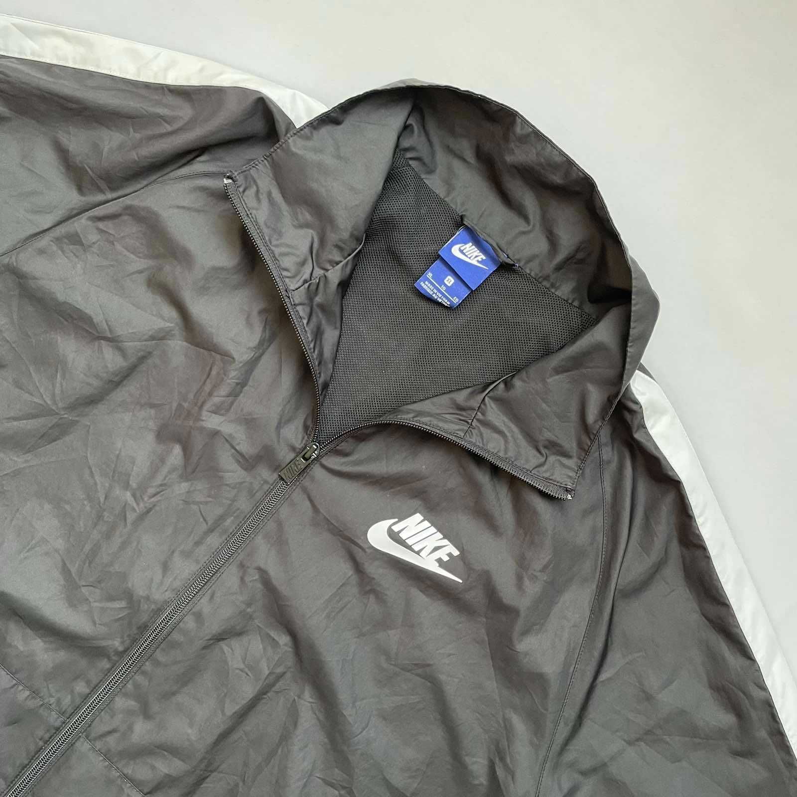 Нейлонова Куртка Вітровка Nike Woven Swoosh logo Nylon Jacket