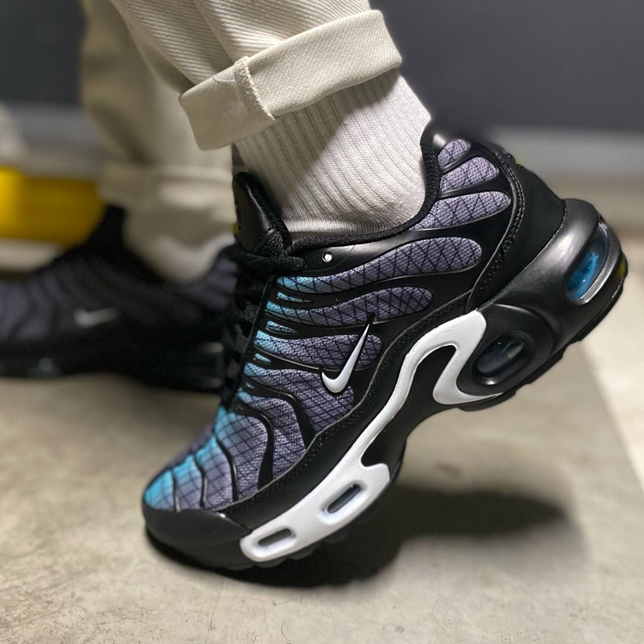 Мужские кроссовки Nike Air Max Tn Plus black&blue. Размеры 41-45

Есть