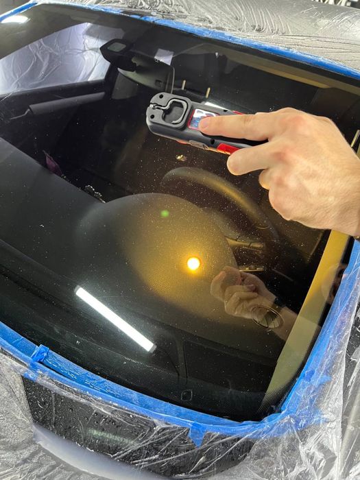 Полірування лобового скла ,полировка лобового стекла