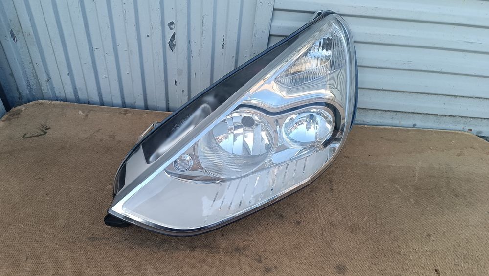 Vendo farol esquerdo de Ford s-max ano 2006