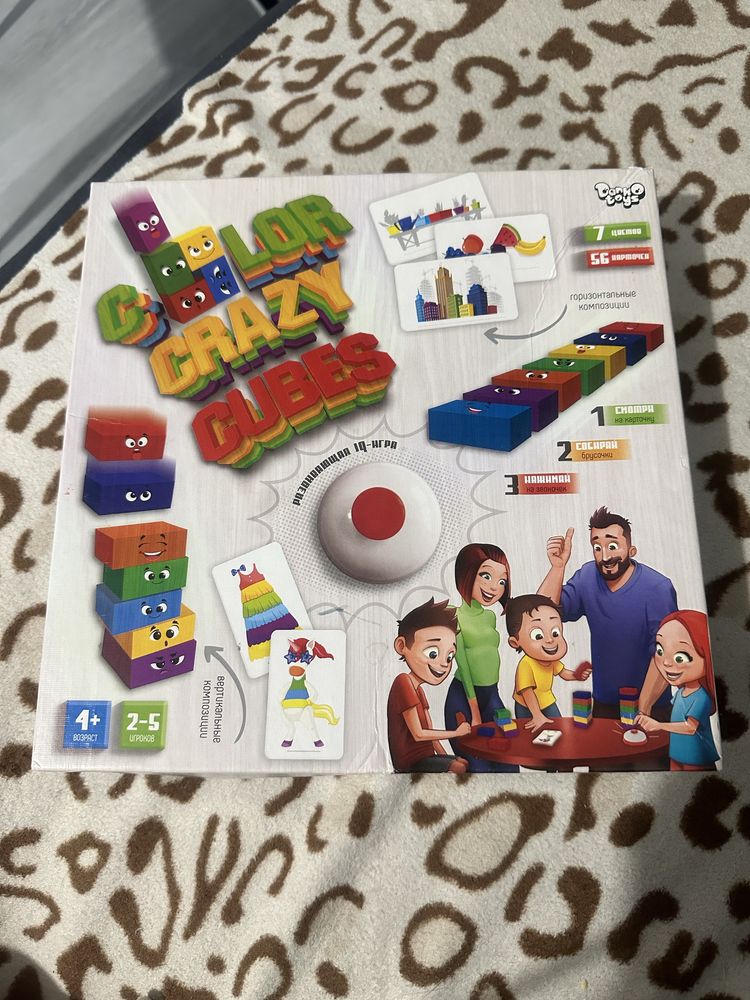 Настольная развлекательная игра Color Crazy Cubes