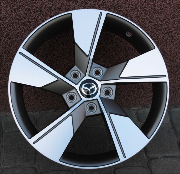 Nowe koła zimowe TPMS 17 5x114,3 215/65/17 Hyundai Kia Mazda Renault