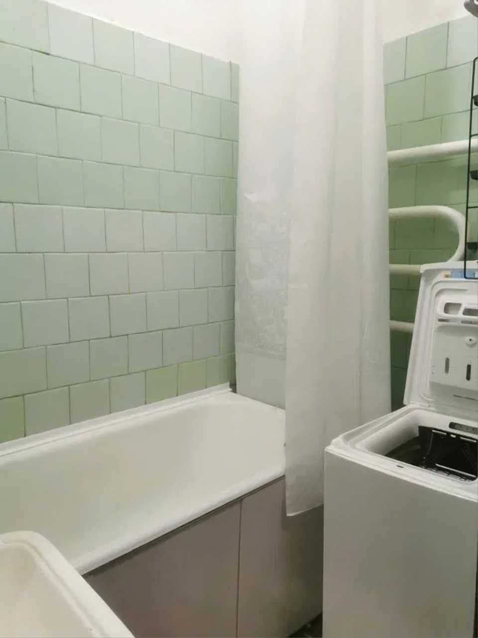 Продам 2-к сталинку (60м2), ул. Воскресенская/Днепр-Арена/центр