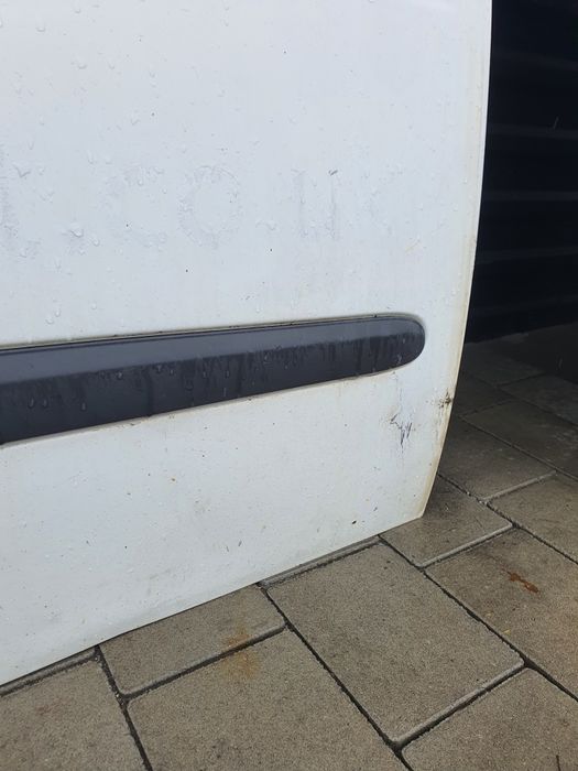 Дверка передня права Mercedes-Benz Vito w639 viano 111 112 115