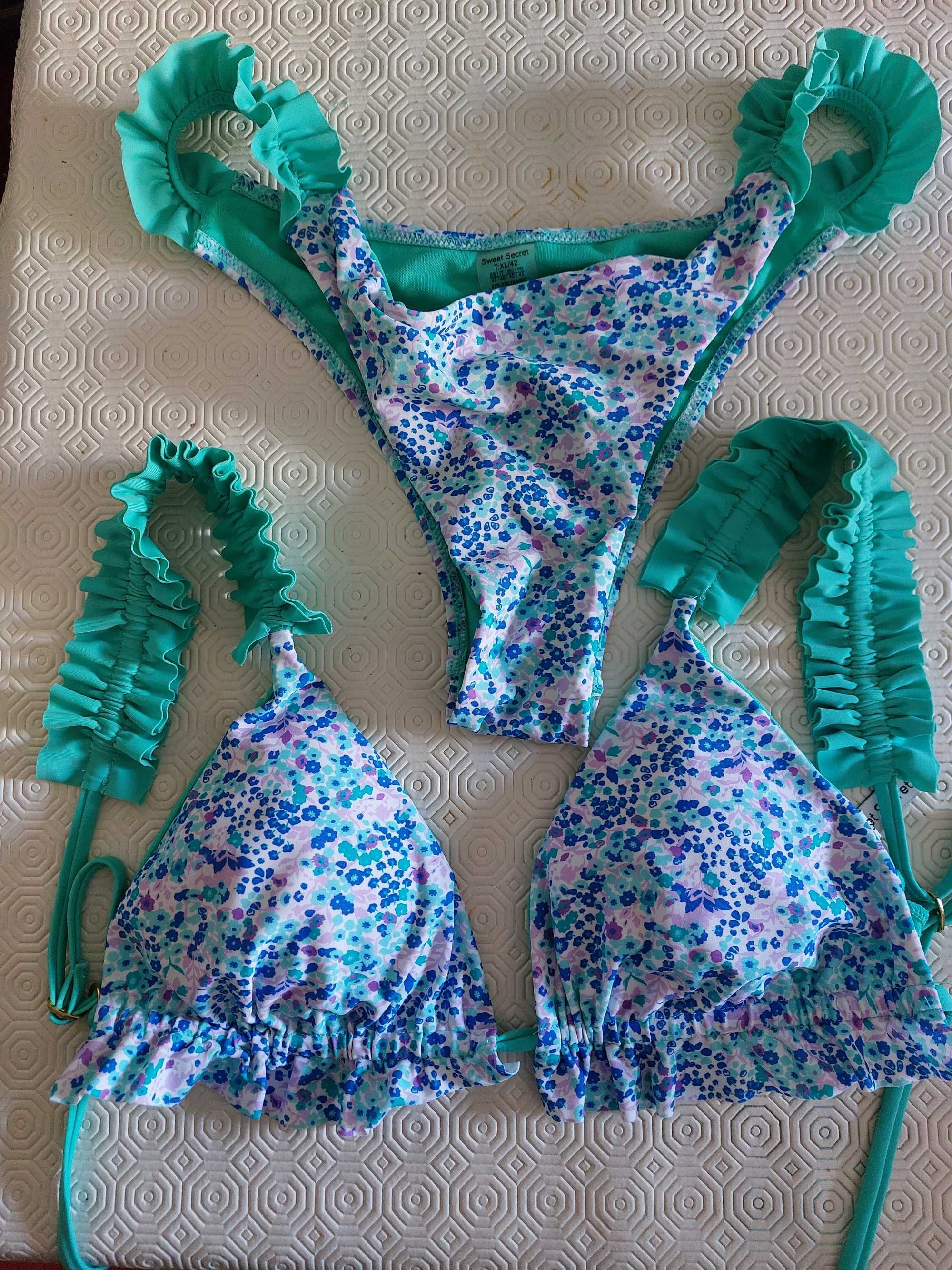 Bikini  verde azul e lilás 42