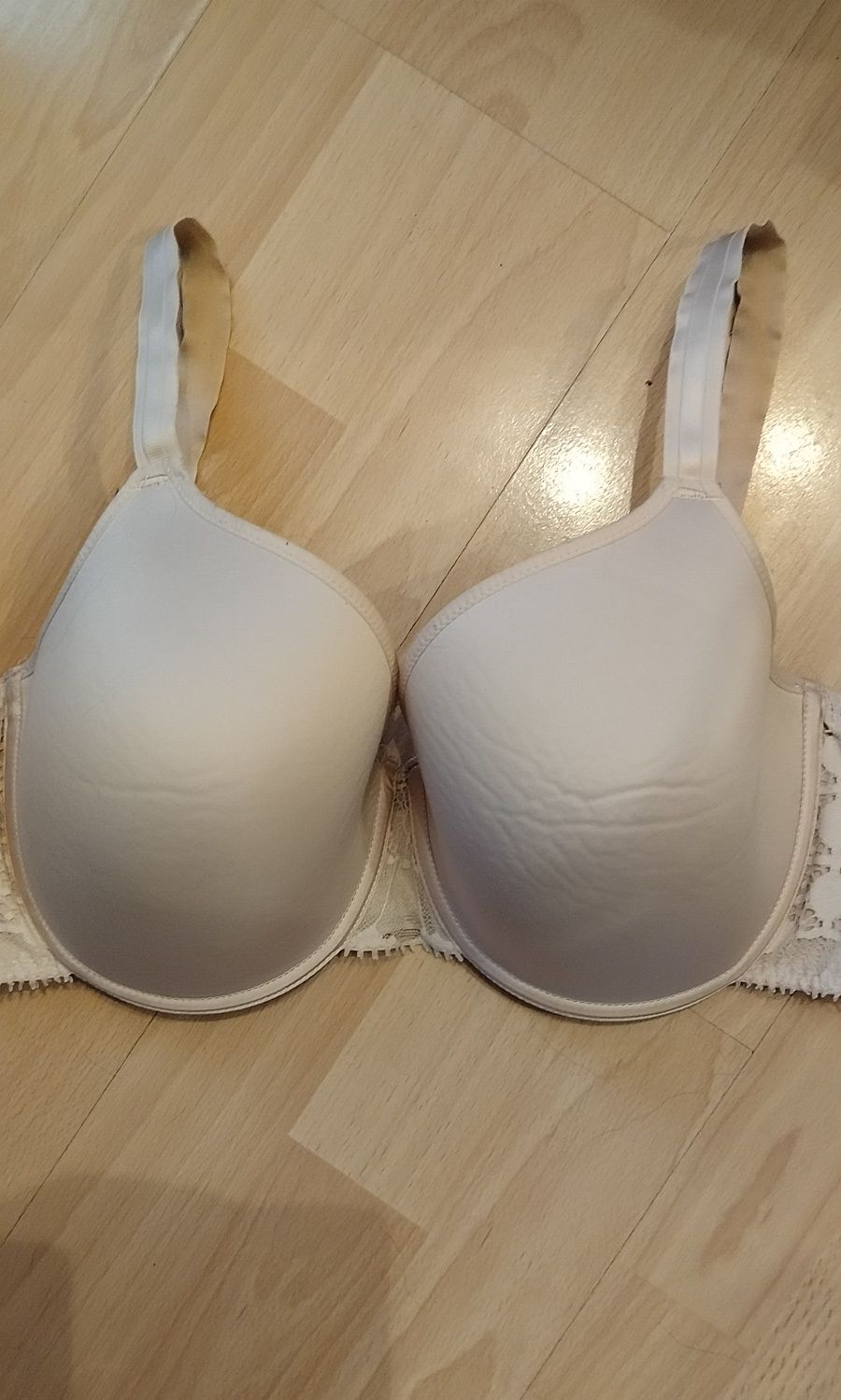 Ładny Duży Biustonosz usztywniany CHANTELLE E 80