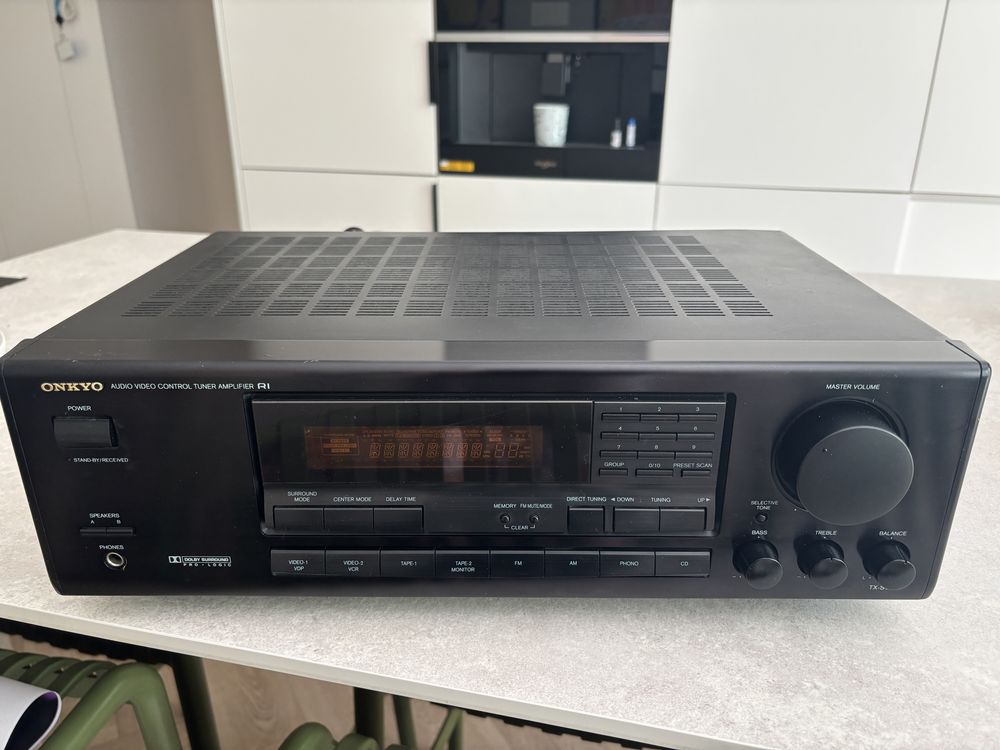 Amplituner Onkyo TX-SV424