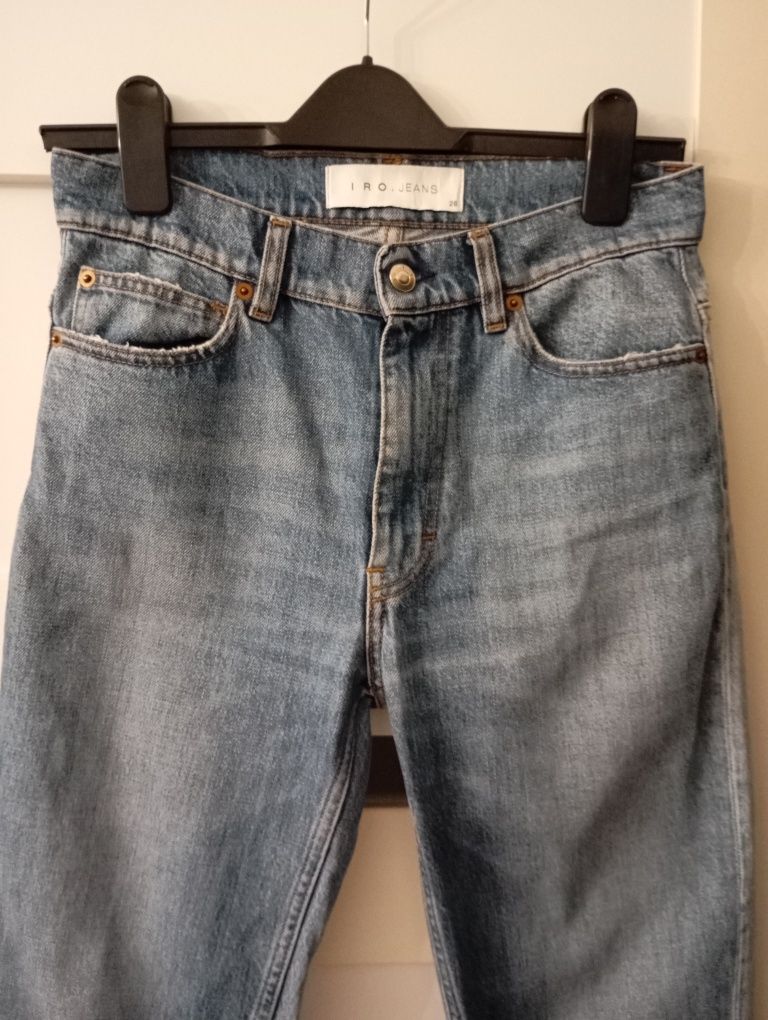 Ciekawe jeansy marki IRO Jeans