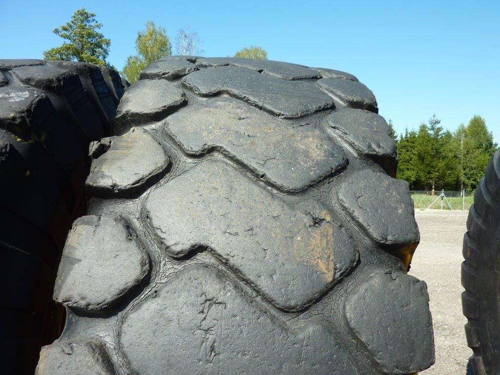 2x Koło używane 24.00R35 24.00-35 MICHELIN 3500zł(szt.) W937